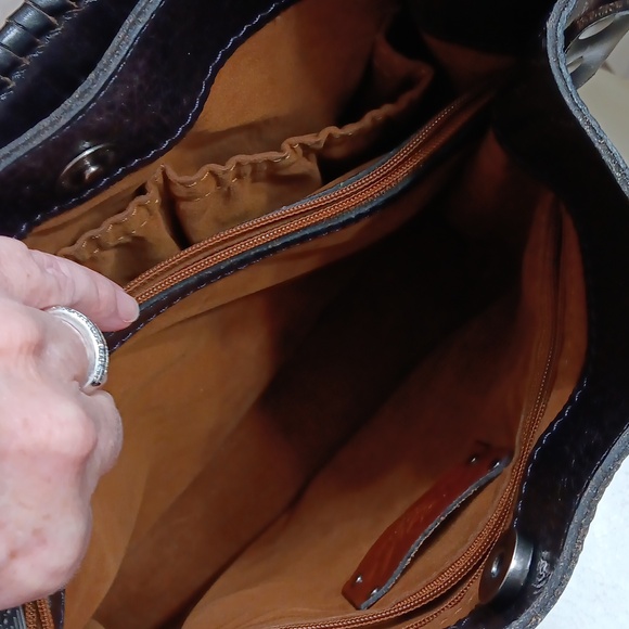 EUC Patricia Nash Floral Brocade Leather Bucket bag - Picture 4 of 9